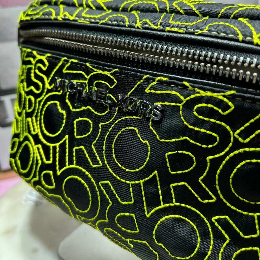 Michael Kors belt bag jumbo logo NWOT
